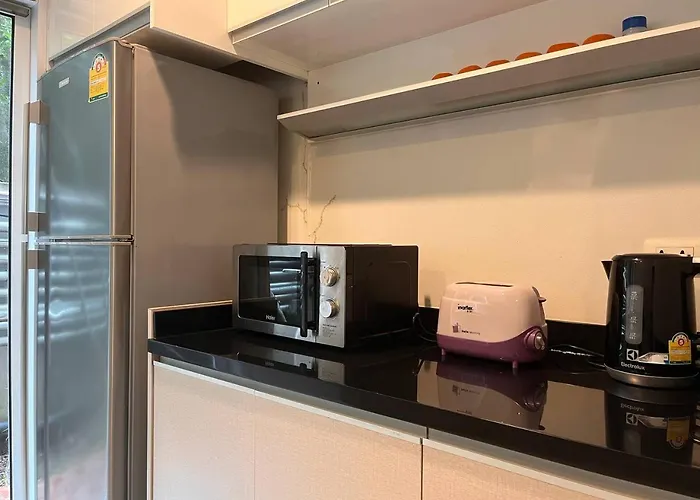 3br Sukhumvit Townhouse, Close To Emsphere And Bts Mrt Vakantiehuis *