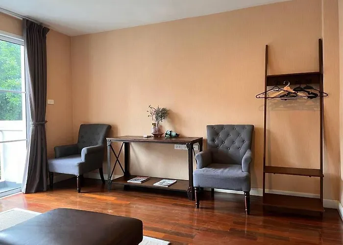3br Sukhumvit Townhouse, Close To Emsphere And Bts Mrt Bangkok
