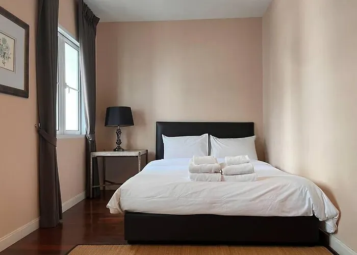 Vakantiehuis 3br Sukhumvit Townhouse, Close To Emsphere And Bts Mrt *