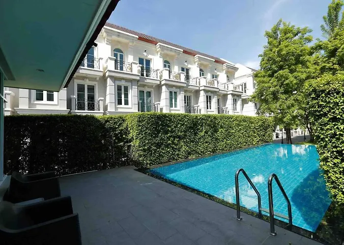 3br Sukhumvit Townhouse, Close To Emsphere And Bts Mrt