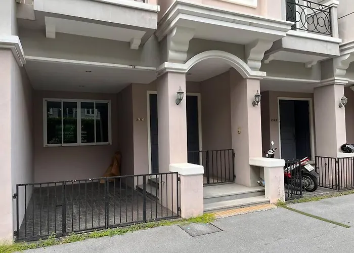 3br Sukhumvit Townhouse, Close To Emsphere And Bts Mrt *