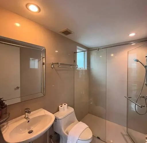 3br Sukhumvit Townhouse, Close To Emsphere And Bts Mrt Bangkok