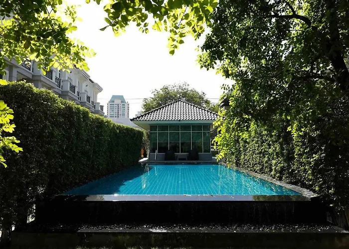 3br Sukhumvit Townhouse, Close To Emsphere And Bts Mrt * Bangkok