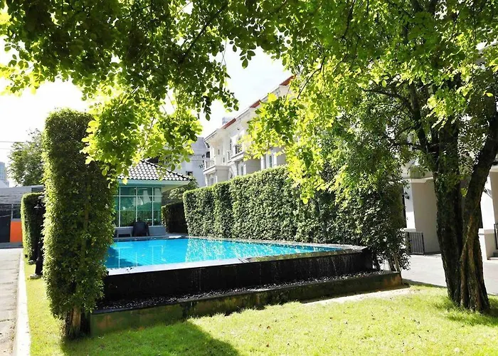 3br Sukhumvit Townhouse, Close To Emsphere And Bts Mrt Vakantiehuis
